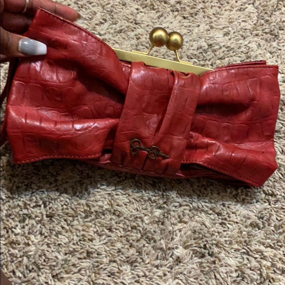Clutch NEVER WORN!